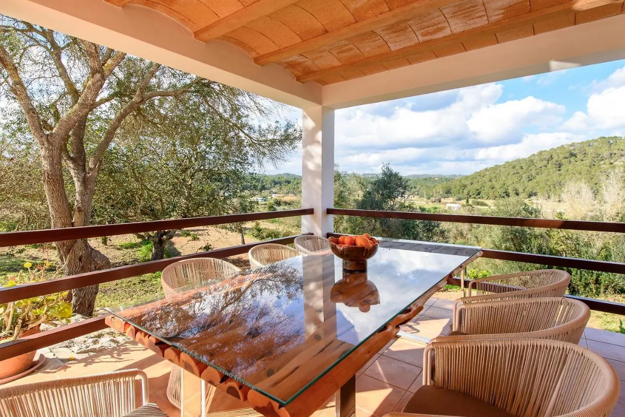7 Bedroom Villa With Pool - 5Mins Walk To Cala Llonga Beach - Can Ramon