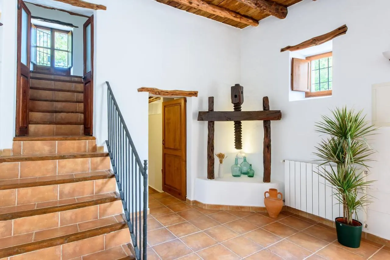 7 Bedroom Villa With Pool - 5Mins Walk To Cala Llonga Beach - Can Ramon
