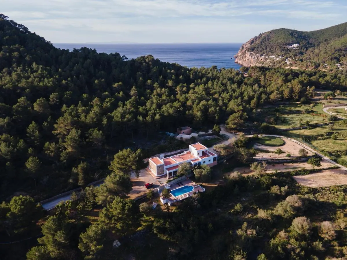 7 Bedroom Villa With Pool - 5Mins Walk To Cala Llonga Beach - Can Ramon