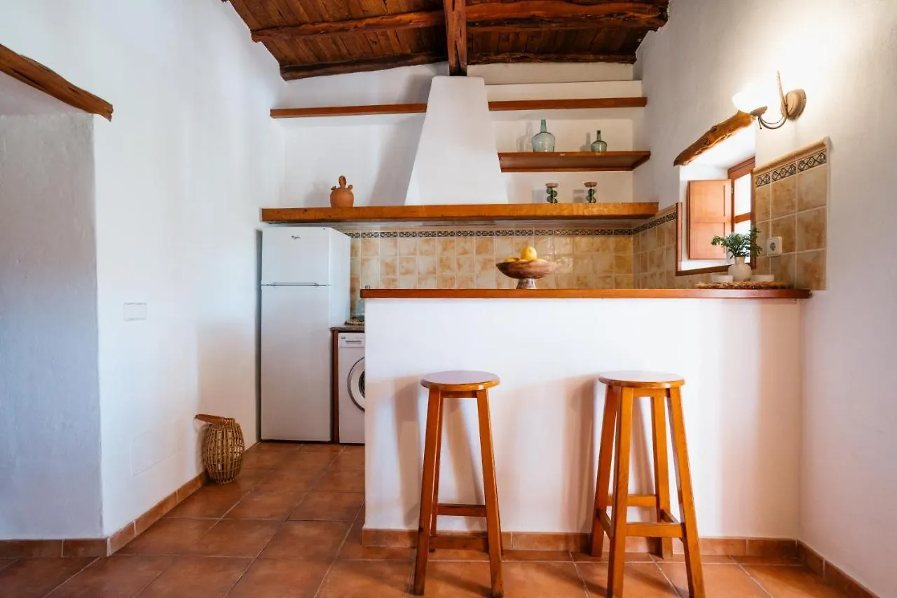 7 Bedroom Villa With Pool - 5Mins Walk To Cala Llonga Beach - Can Ramon Spain